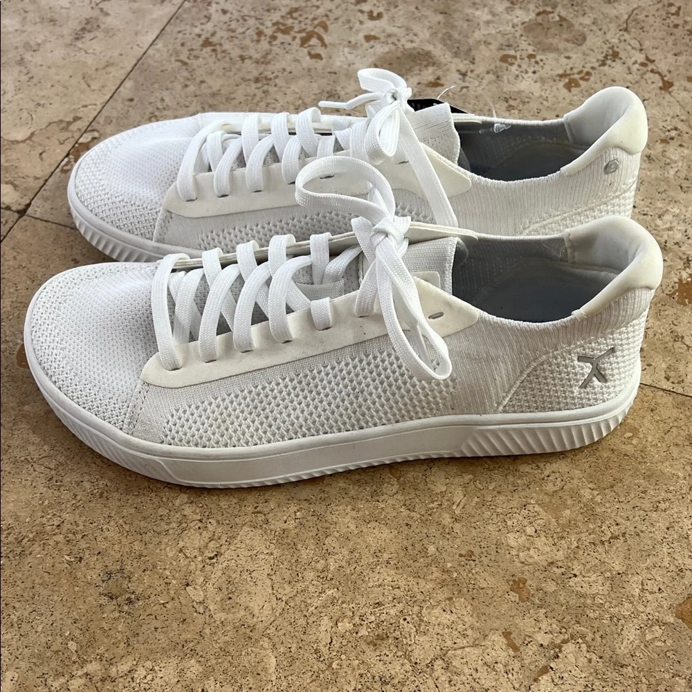 Flux Adapt white new with tags women’s - Picture 2 of 7